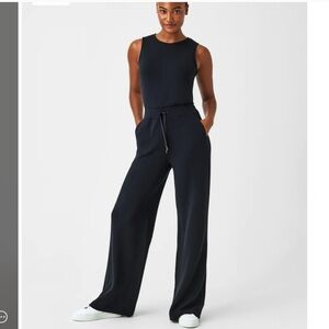 Spanx air essentials jumpsuit. Medium. Black.